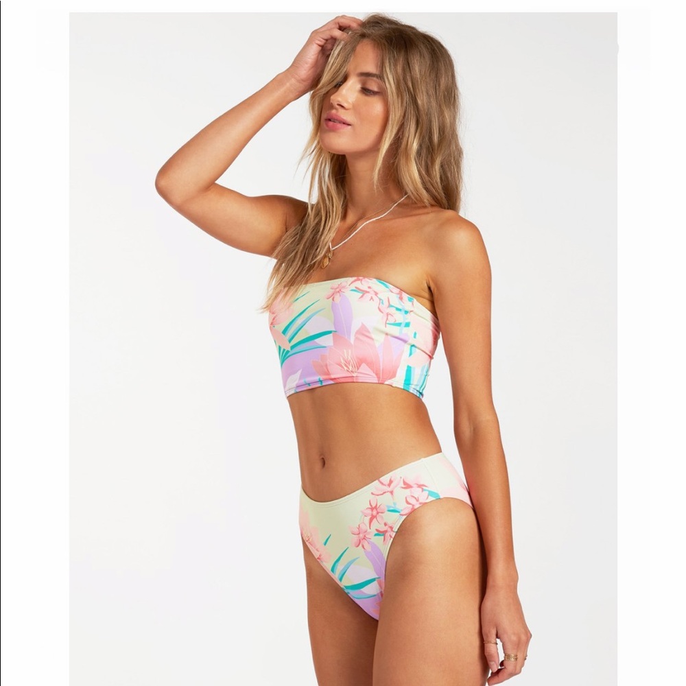 Billabong Tropical Pastel  Bikini Size M